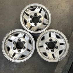 Toyota 4 Runner OEM Rims 15x7JJ-8