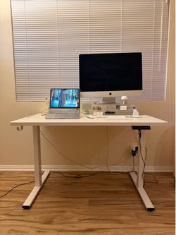FlexiSpot EN1 Electric Standing Desk – White