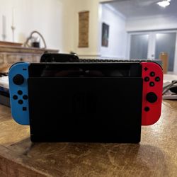 Nintendo Switch 