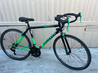 goodbike everything work good tires size 28” fast bike