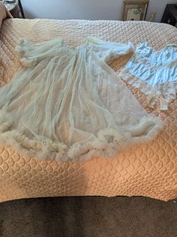 Vintage ladies bed jacket and negligee