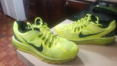 Nike air max volt color