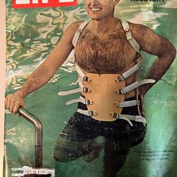  Vintage Life Magazine Feb 1965