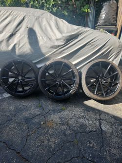 VOSSEN CV-T  22'  INCH GLOSSY BLK WHEELS
