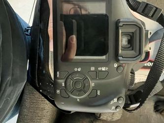Canon EOS Rebel T100