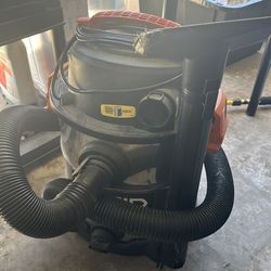 Ridgid Shop Vac - 6 Gallon