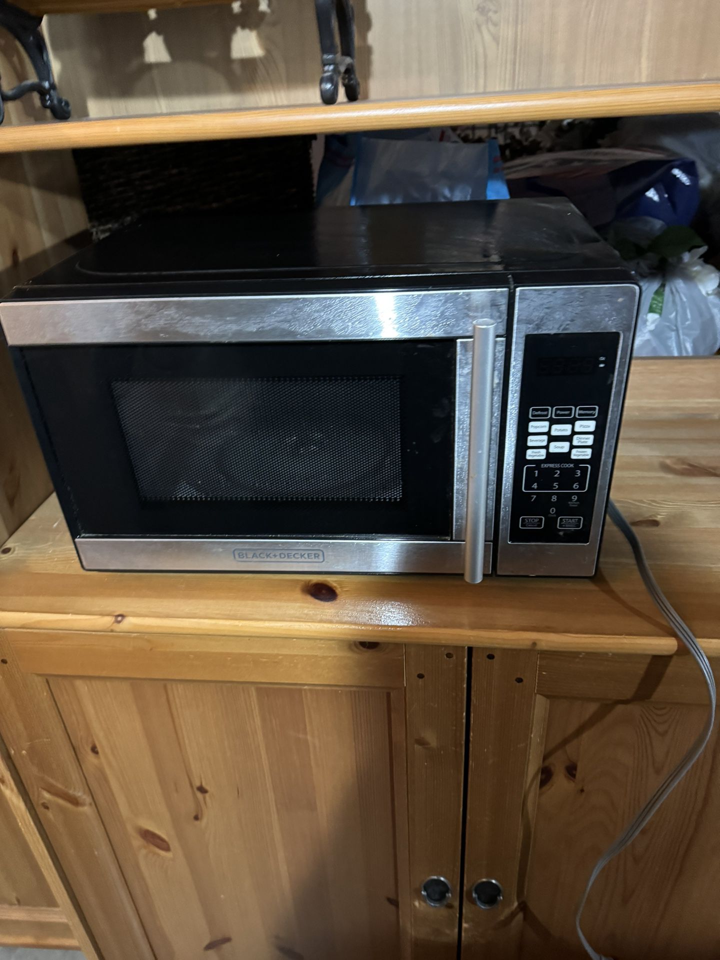 Microwave (Black+Decker)