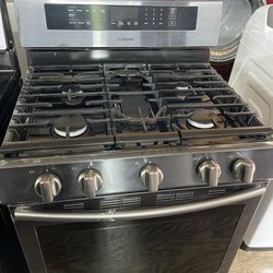 Gas stove