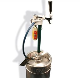CO2 Pressure-Regulated Beer Tap