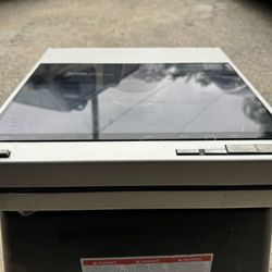 Technics Quartz Direct Drive Turntable System SL-10