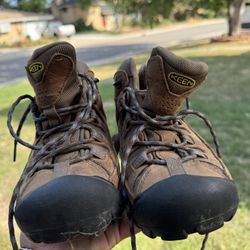 Keen Women’s Hiking Boots