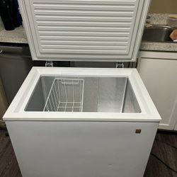 GE Freezer 