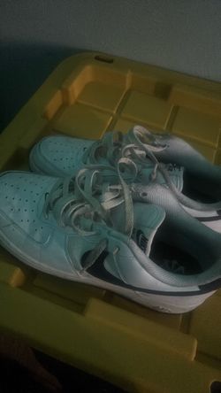 Nike forces 9.5