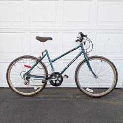 Huffy USA Mountain Bike Timber Creek 10 Speed