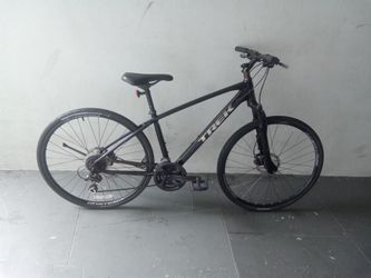 BICYCLE TREK 21 SPEED SIZE 29 BRAND NEW