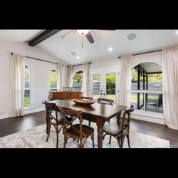 Dining Room Table 