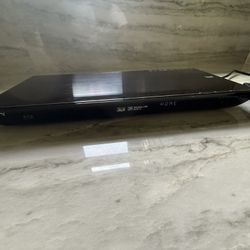 Sony BDP-BX59 Blu-Ray 3D DVD Player WiFi/LAN, Tested Works Good, Ac And Remote 
