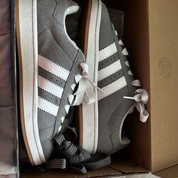 Adidas Campus  8 women’s 