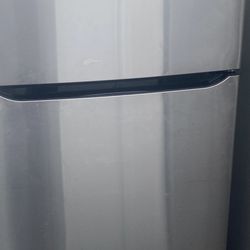 LG Top And Bottom Fridge