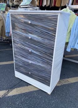 Five Drawers Dresser