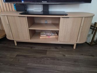 Tv console