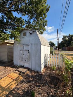 Free building 10x12