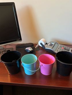 Misc Bucket Display