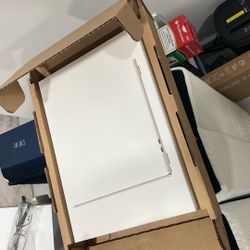 2025 Apple MacBook Air 13in Empty Box