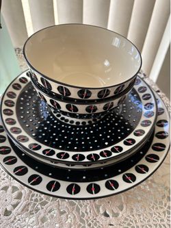 The potters workshop West Elam, dinner plates, salad plates, and soup bowls