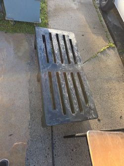 Rack. Dunnage - Commercial Resin, Alluminum 