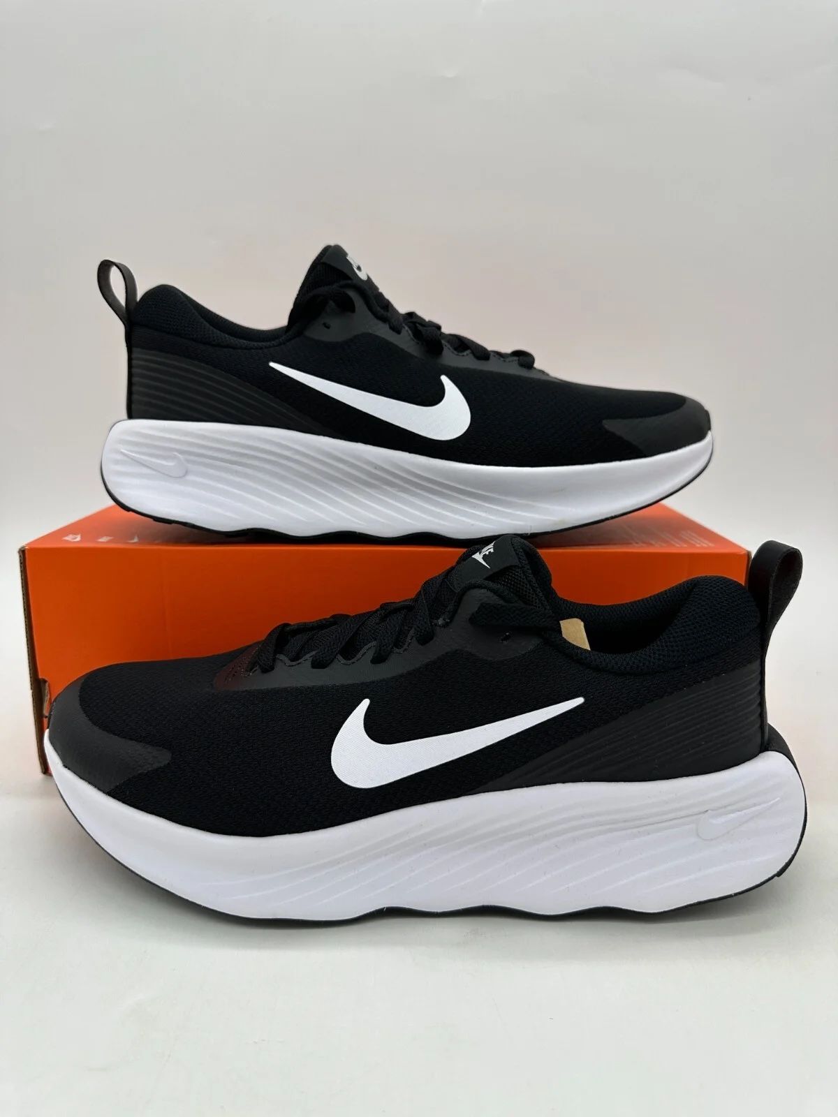$50 Women's Nike Brand New Size (Extra Wide) (Men's