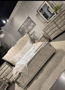 ✨️4pc Queen, King Bedrooms ✨️ Furniture Sectionals, Dining Avail