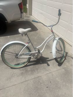 Dockside womens cruiser