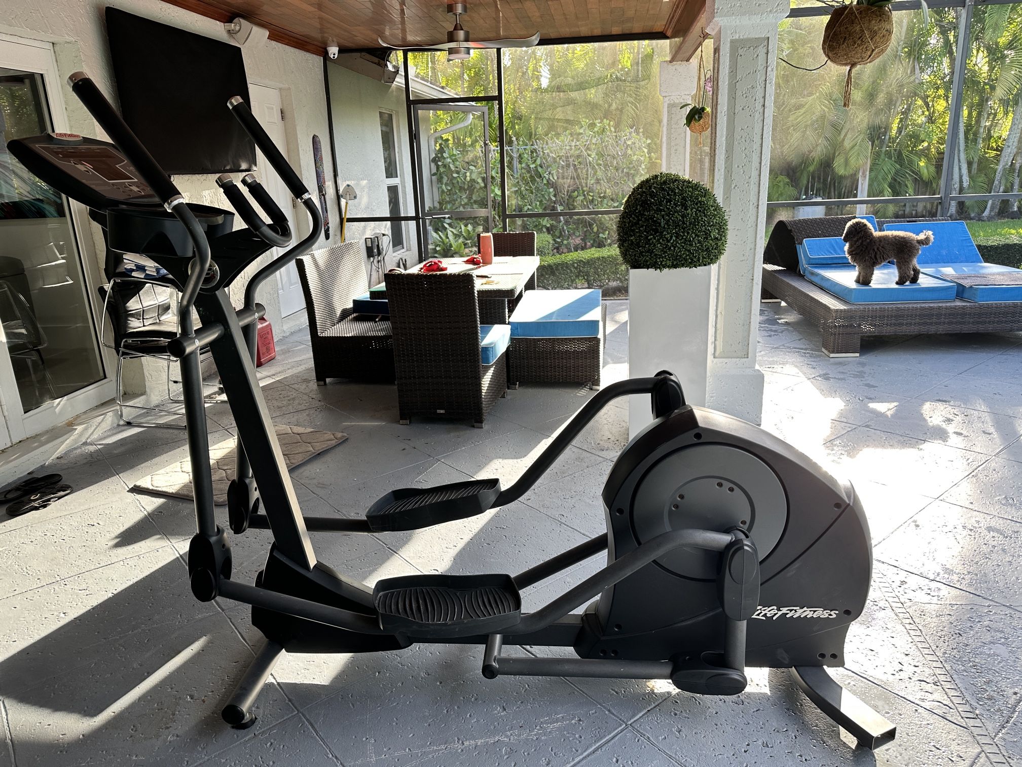 Life fitness discount x3 elliptical price