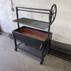 2x4 Santa Maria Grill