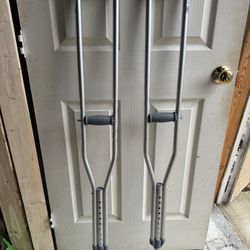 Crutches 