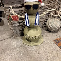Corona Snowman Decoration