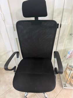 Black office chair,/ great condition