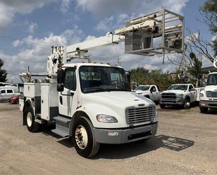 2017 Freightliner M2 106