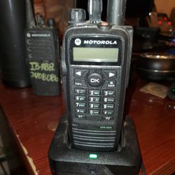 Motorola xpr 6550 VERY VERY LITTLE USE.  