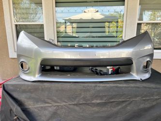 2011-17 Toyota Sienna SE front bumper
