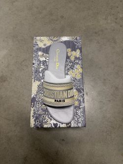 Women’s designer slides