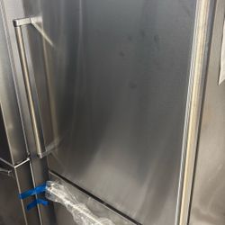 KitchenAid Bottom Freezer 19 Cu Ft Fridge