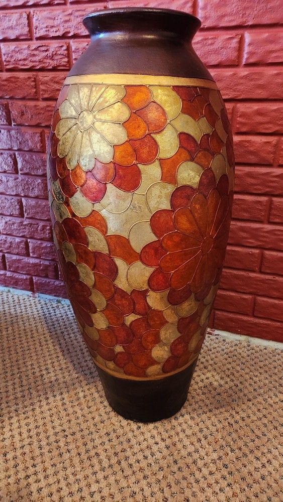 Elegant Pottery Vase