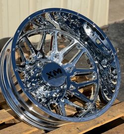 Dually Wheels & Tires