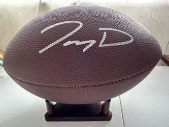 JAYDEN DANIELS SIGNED WASHINGTON COMMANDERS AUTOGRAPHED FOOTBALL W/hologram COA 870