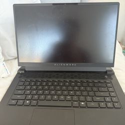 Alienware - m15 R5 - 15.6" QHD Gaming Laptop 
