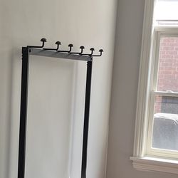 Storage Bench With Hooks