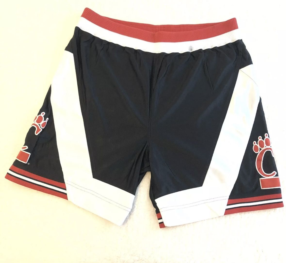 Vintage Rare 90s Nike Authentic Cincinnati Bearcats Basketball Shorts Size Large