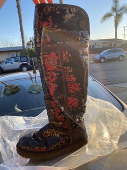 Knee high bailey uggs